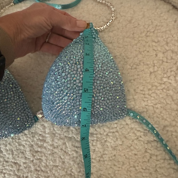 Dazzling Blue NPC Figure Suit - Picture 9 of 10